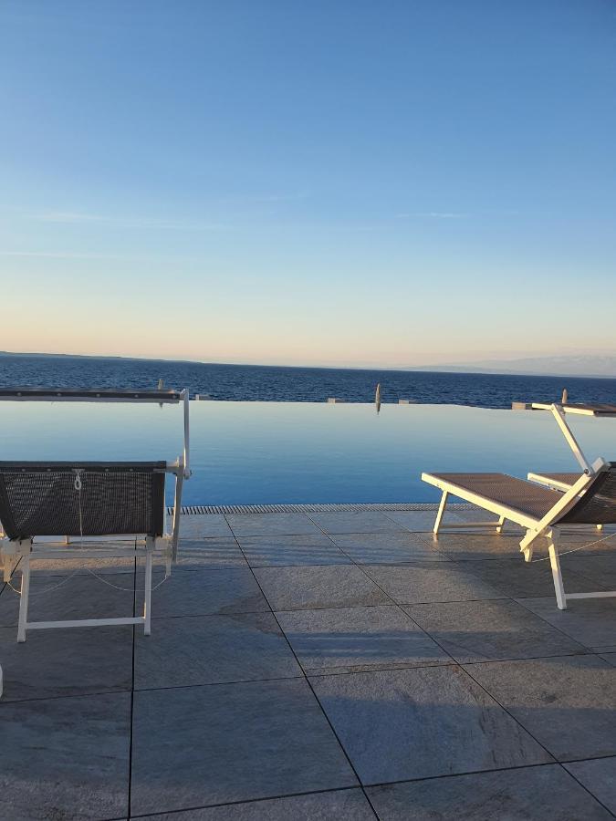 Apartmaji Punta Apartment Veli Losinj Exterior photo