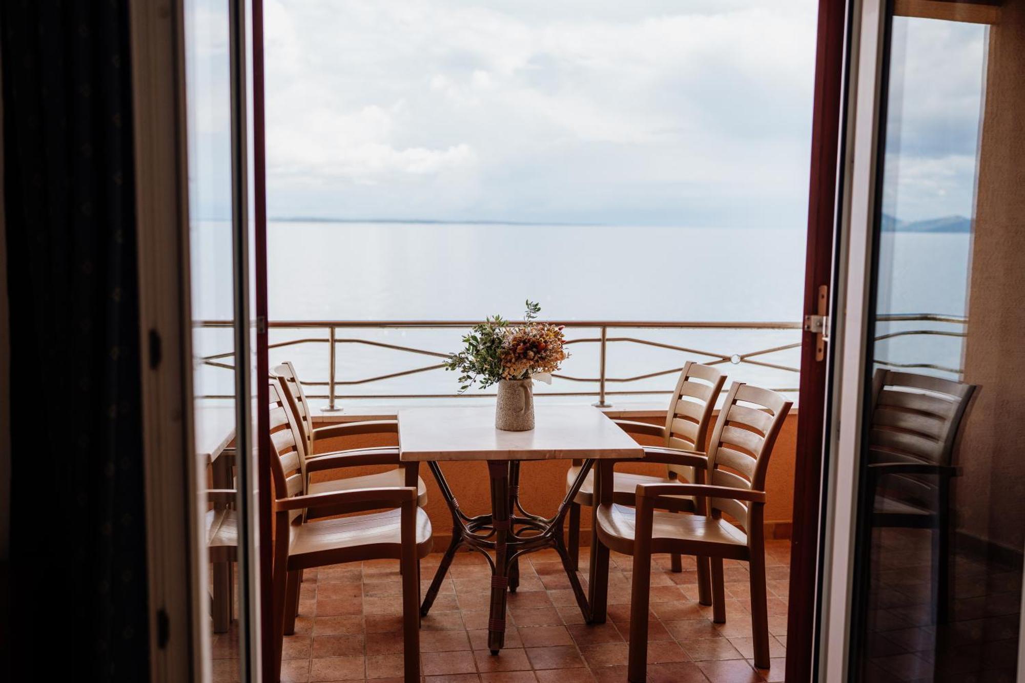 Apartmaji Punta Apartment Veli Losinj Exterior photo